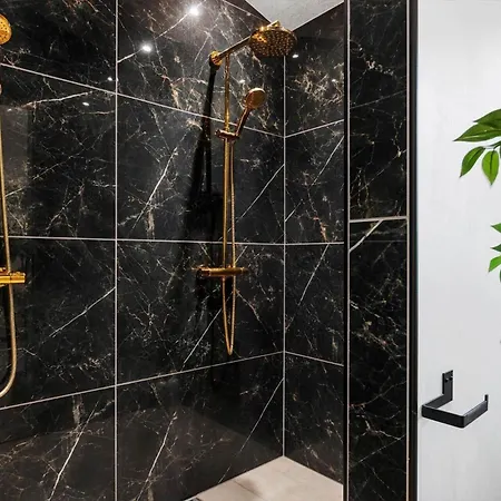 Lk2128-lokken-havkatten-12 * Løkken